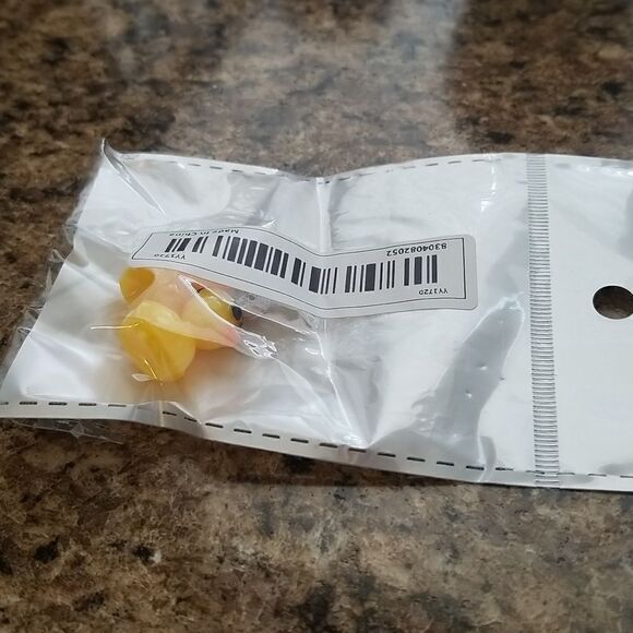 Rubber Ducky design dangle earrings - Picture 5 of 9